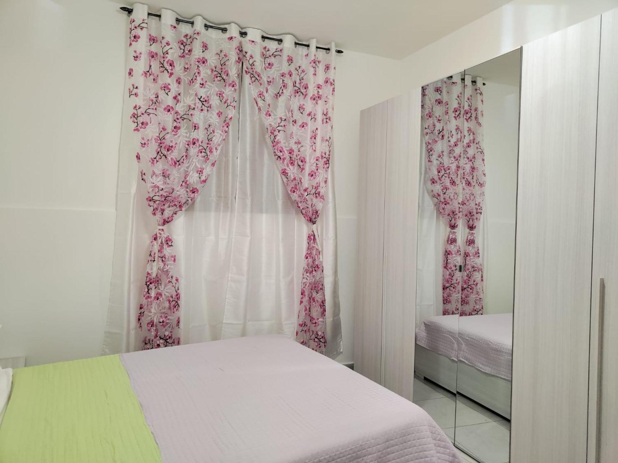 Lovely Appartment Near Como Casnate Con Bernate Eksteriør bilde
